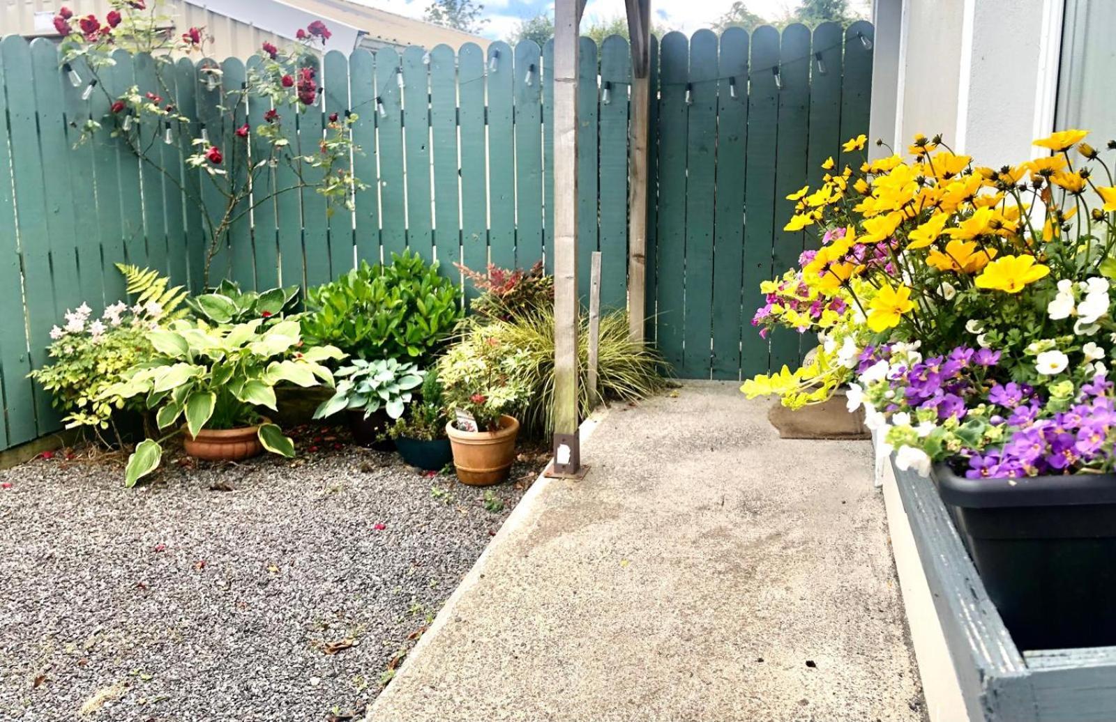 Swallow'S Rest Garden Apartment Ashbourne Exterior foto